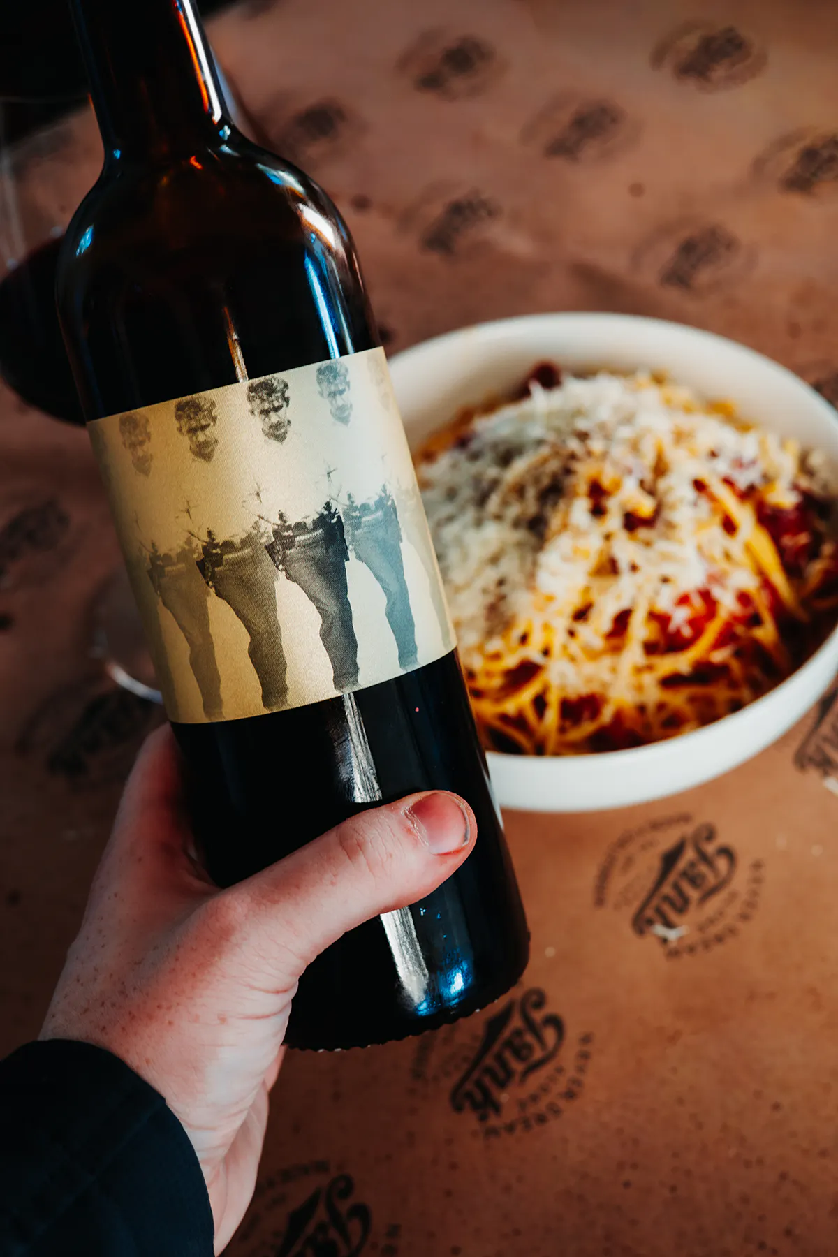 Vertical Johnny Oro Carbonara