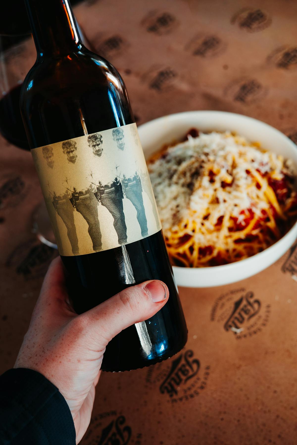 Vertical Johnny Oro Carbonara